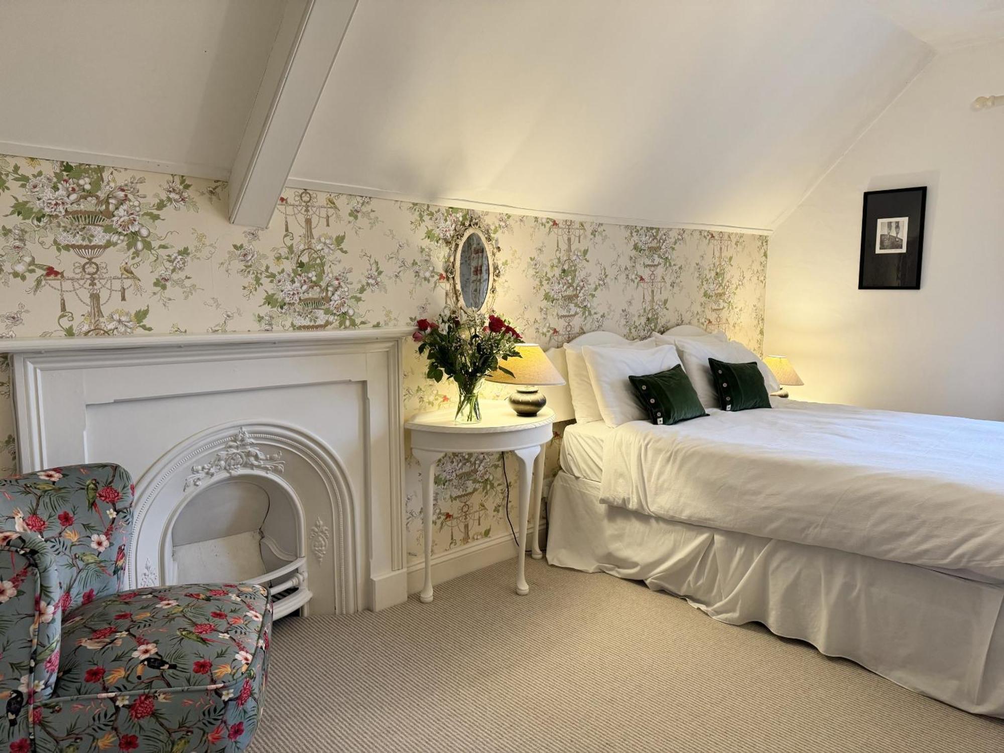 The Mount Somerton Retreat - Nr Bruton, Glastonbury, The Spectacular Wells Cathedral, Millfield School, Leonardo Helicopters, Yeovilton Exterior photo